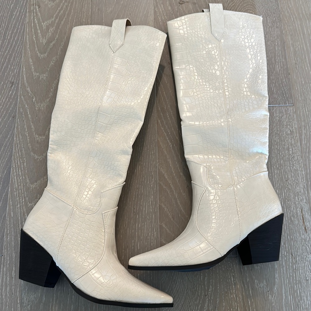 Princess Polly boots